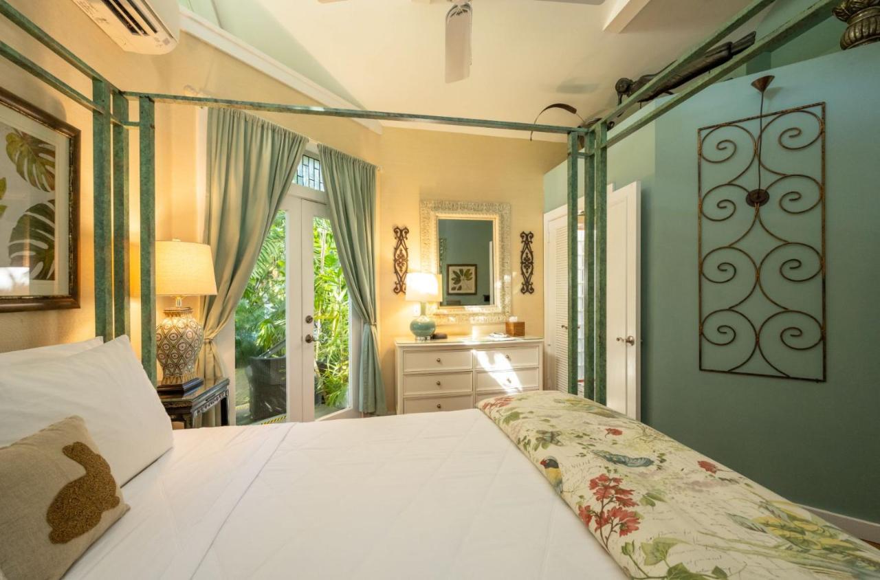 The Mermaid & The Alligator Key West Bagian luar foto